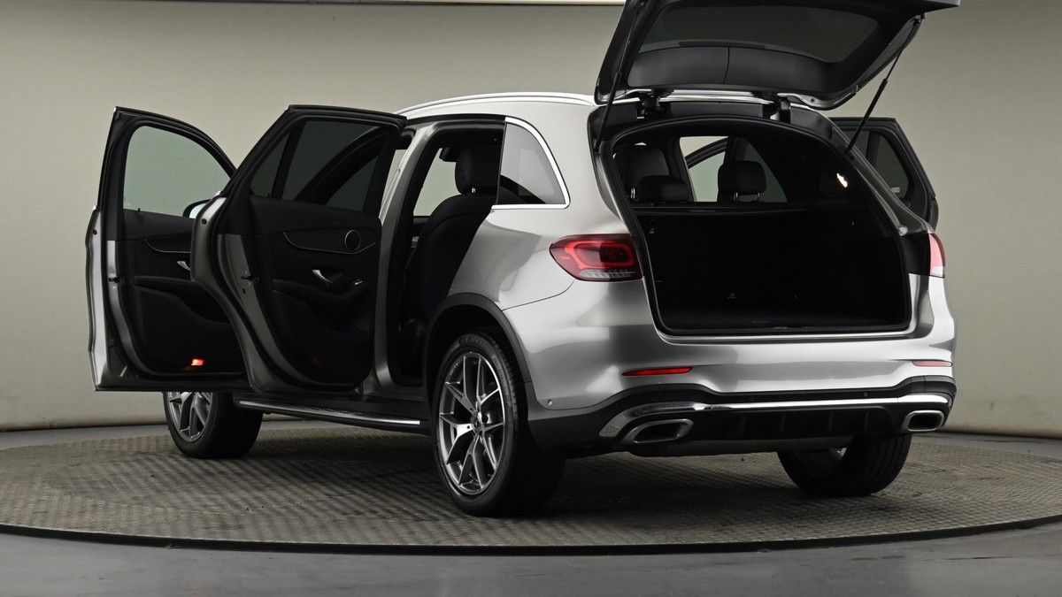 Mercedes-Benz GLC Image 29
