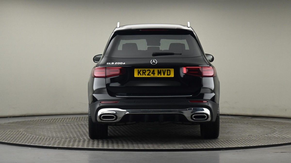 Mercedes-Benz GLB Image 24