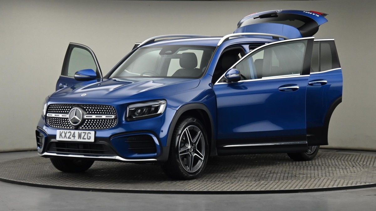 Mercedes-Benz GLB Image 28