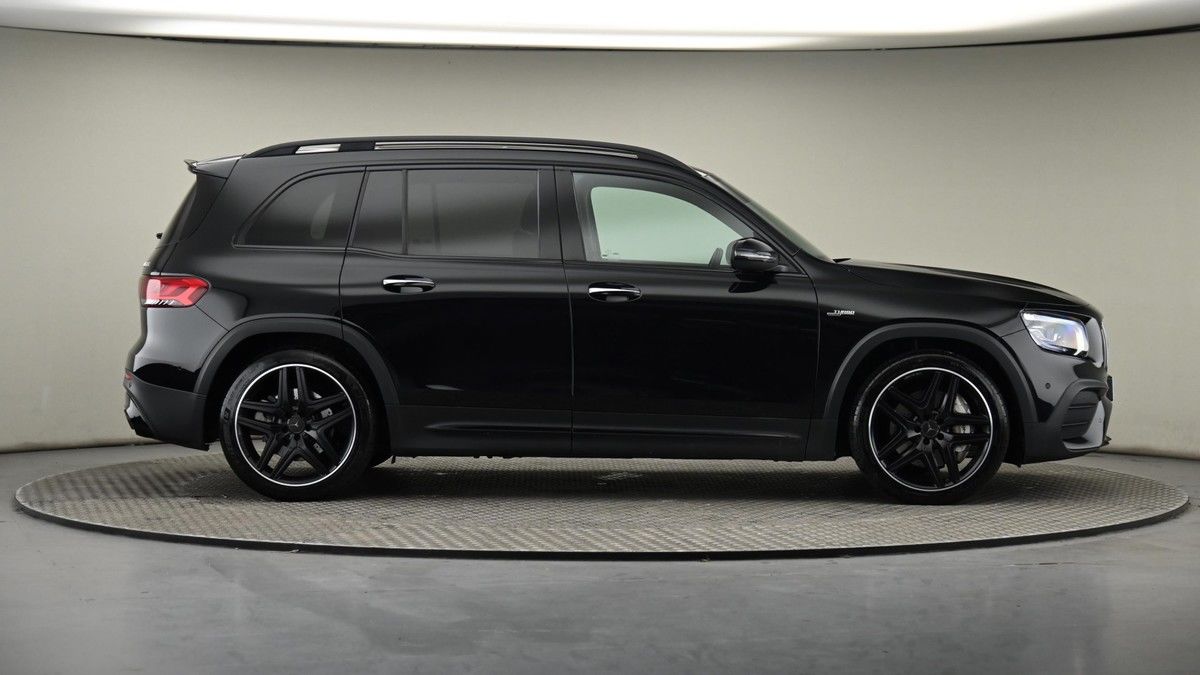 Mercedes-Benz GLB Image 27