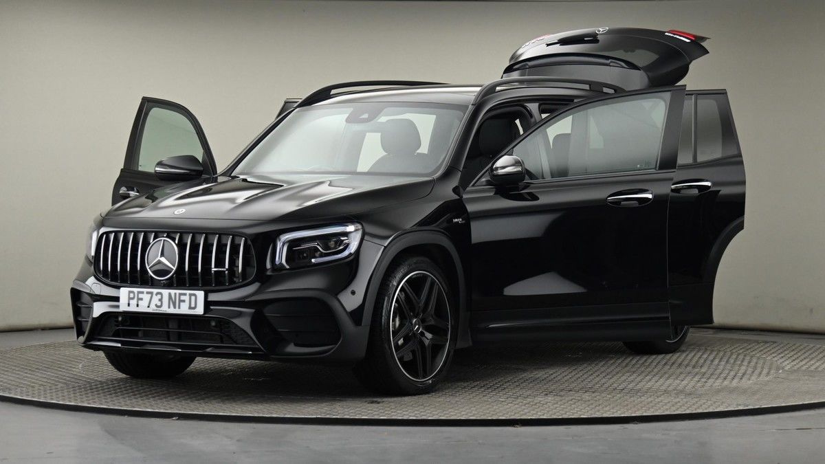 Mercedes-Benz GLB Image 28