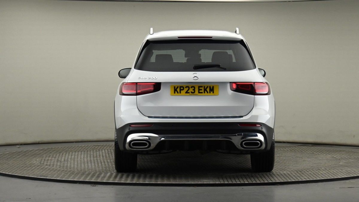 Mercedes-Benz GLB Image 25