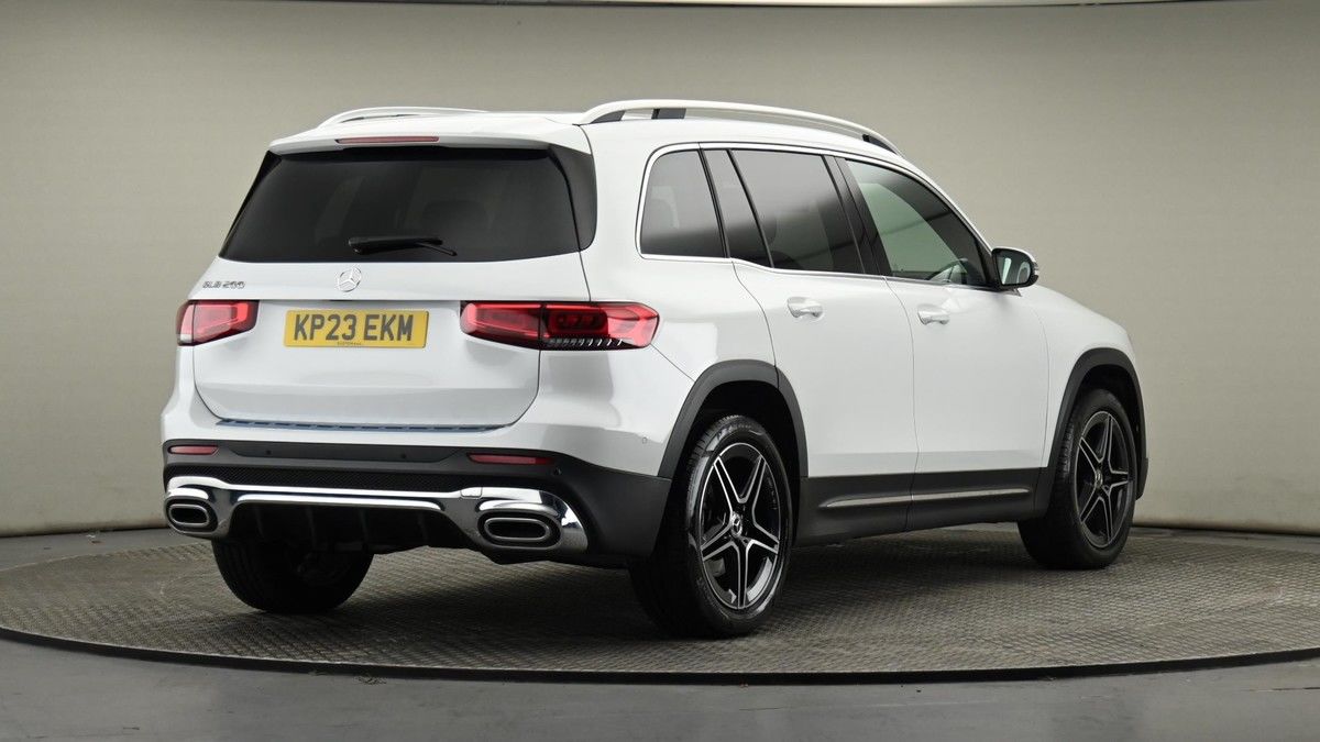 Mercedes-Benz GLB Image 26