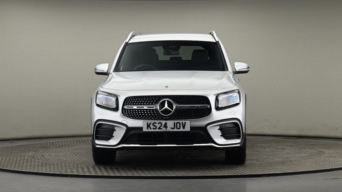 Mercedes-Benz GLB Image 21