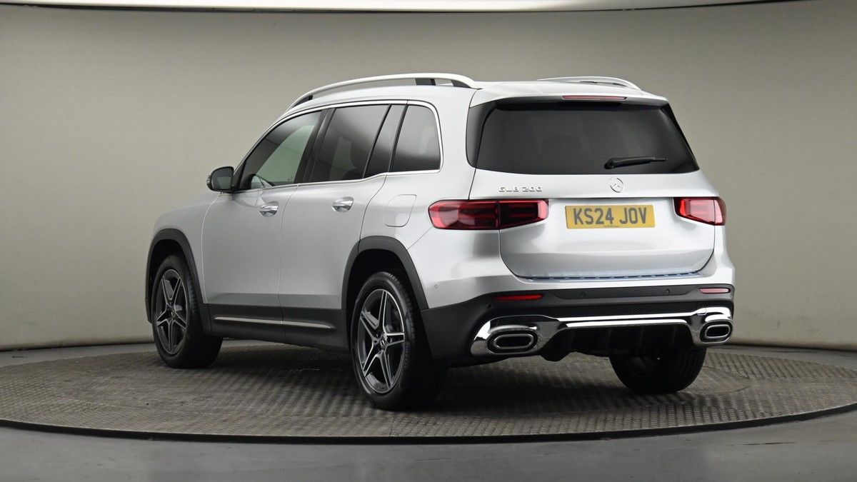 Mercedes-Benz GLB Image 24