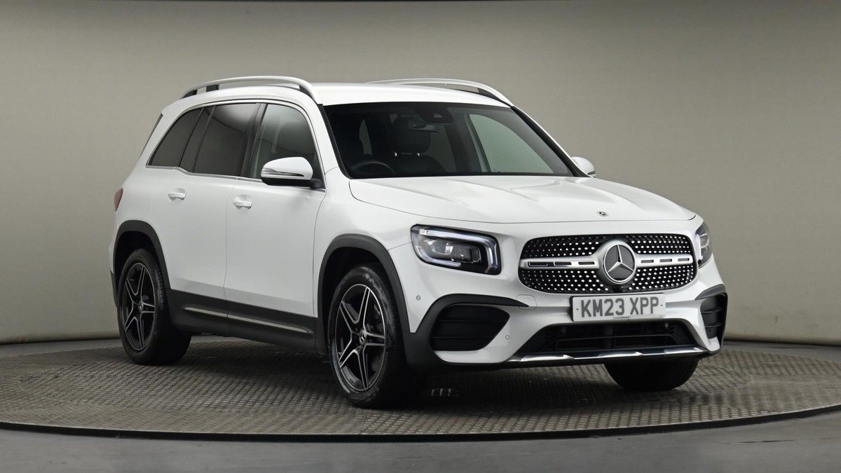 Mercedes-Benz GLB Sticky Header Image