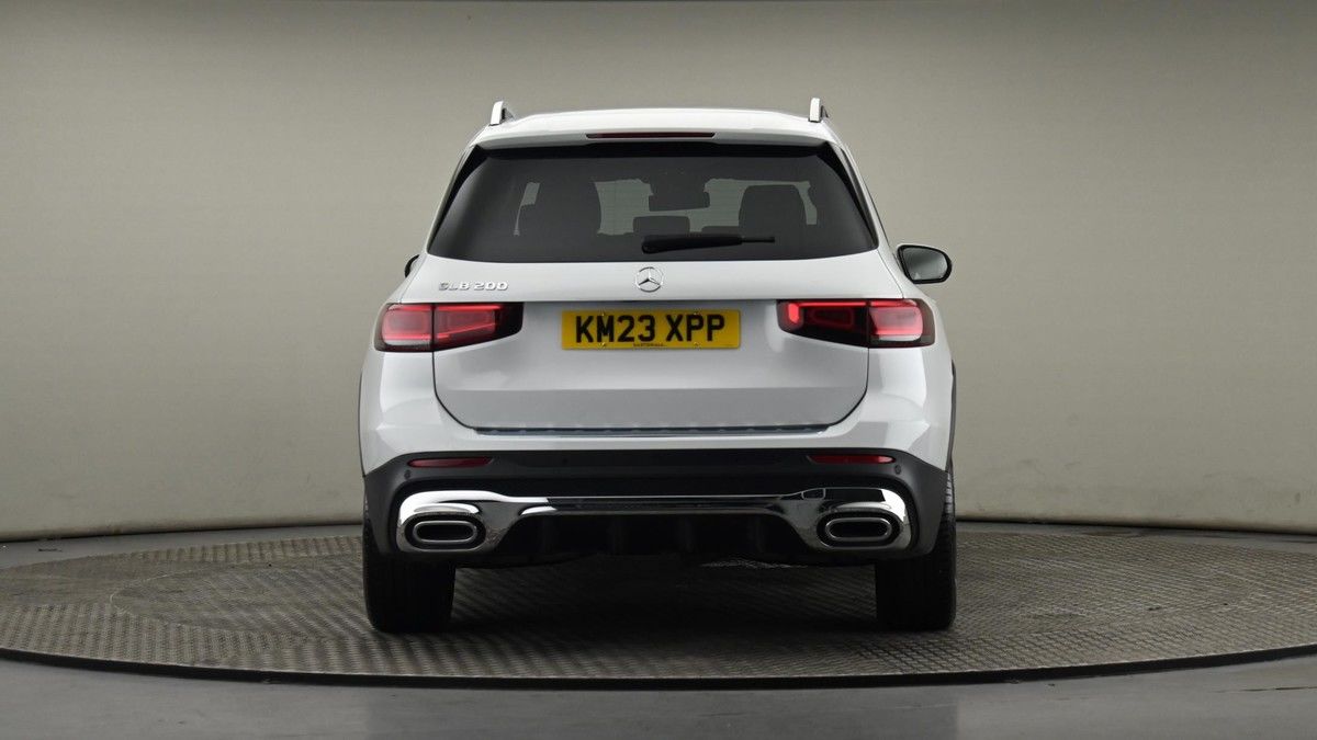 Mercedes-Benz GLB Image 25
