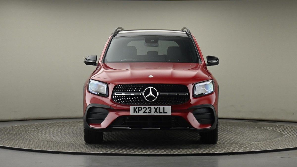 Mercedes-Benz GLB Image 22