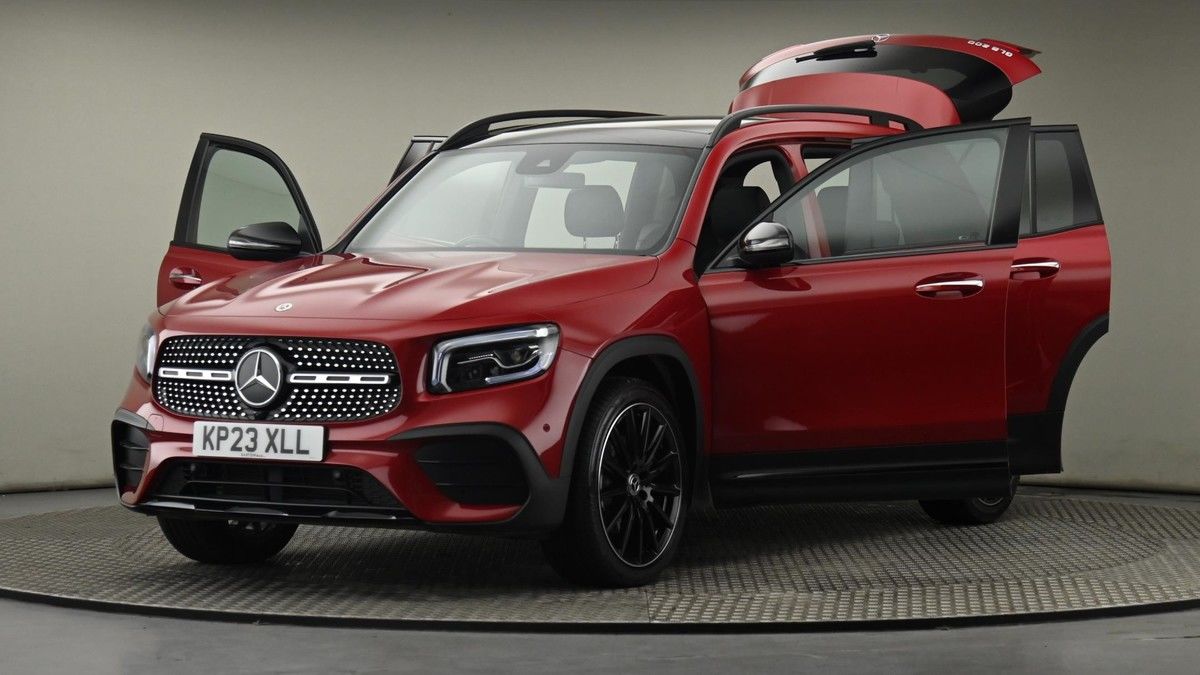 Mercedes-Benz GLB Image 29