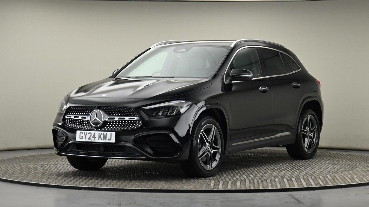 Mercedes-Benz GLA Image 22