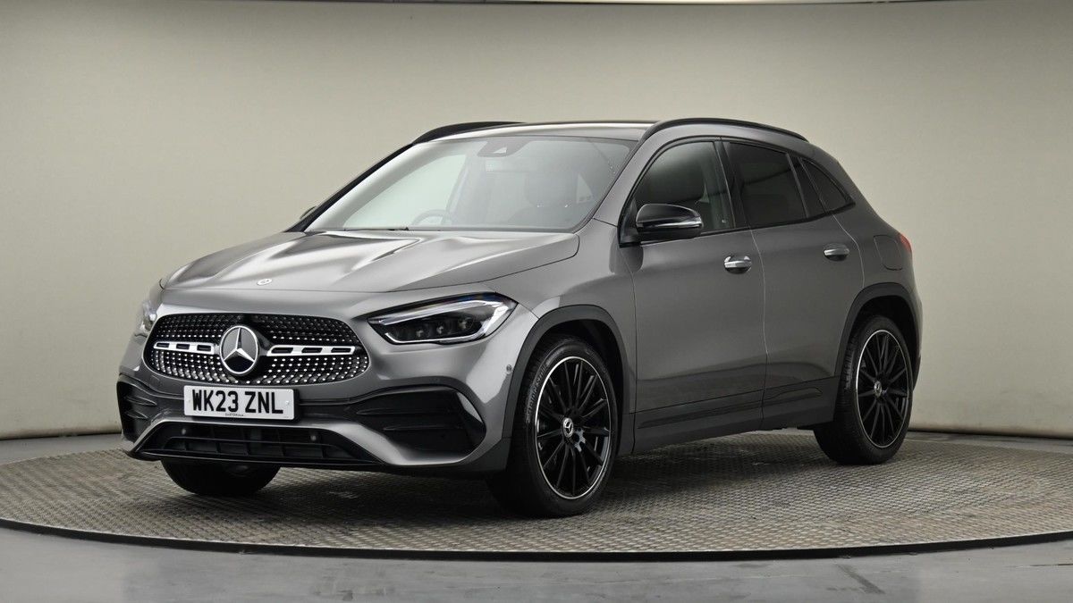 Mercedes-Benz GLA Image 22