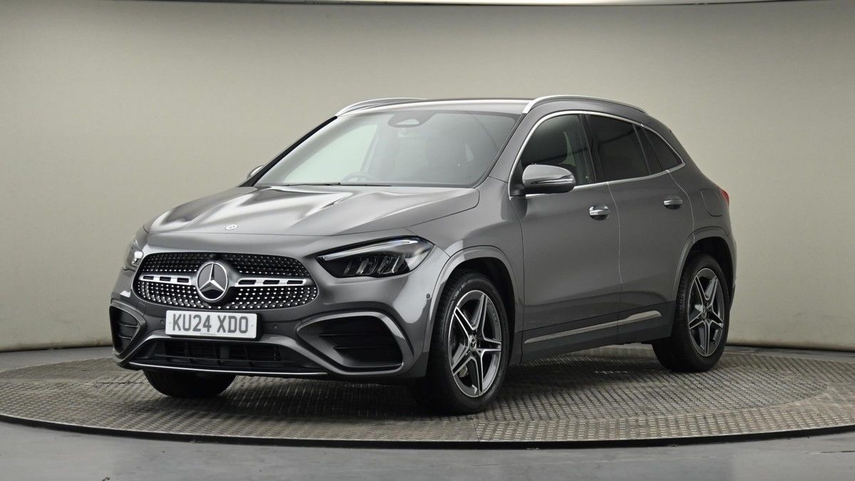 Mercedes-Benz GLA Image 21