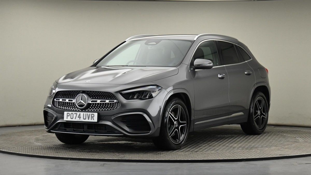 Mercedes-Benz GLA Image 21