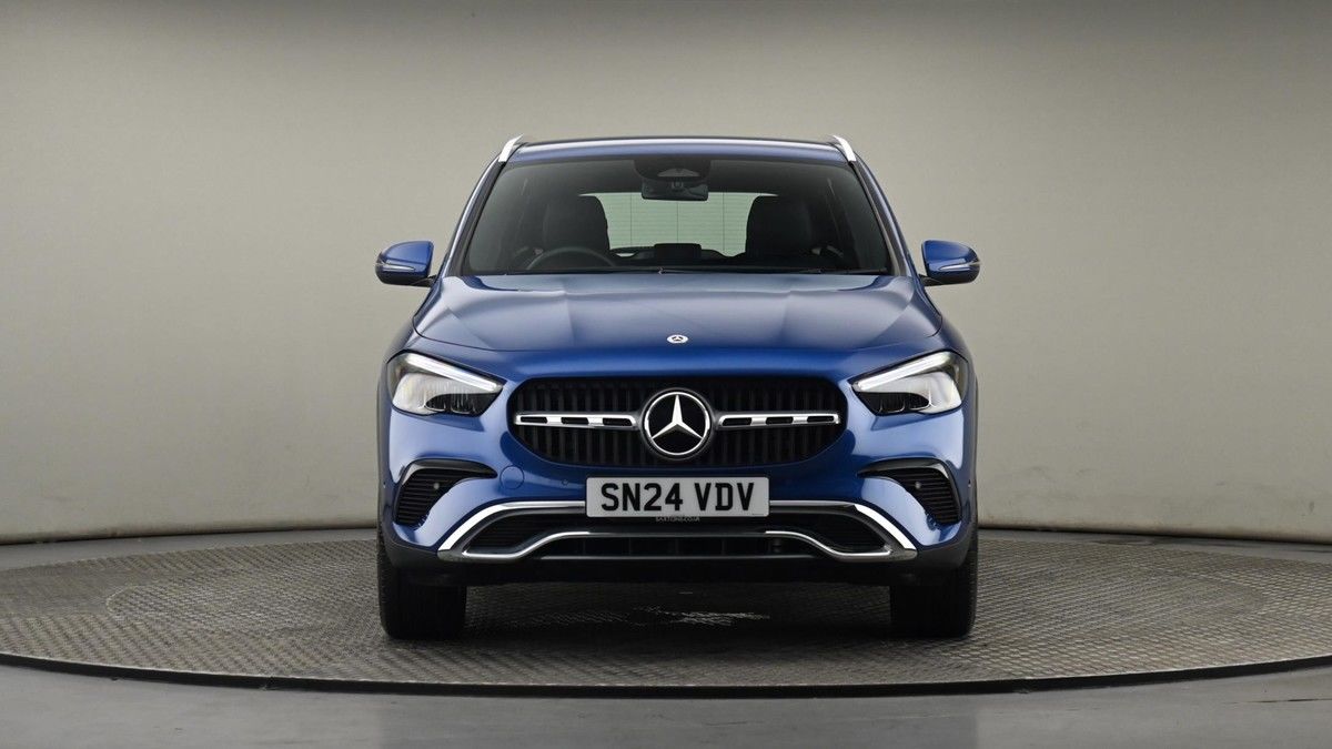 Mercedes-Benz GLA Image 20