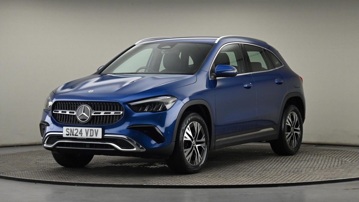 Mercedes-Benz GLA Image 21