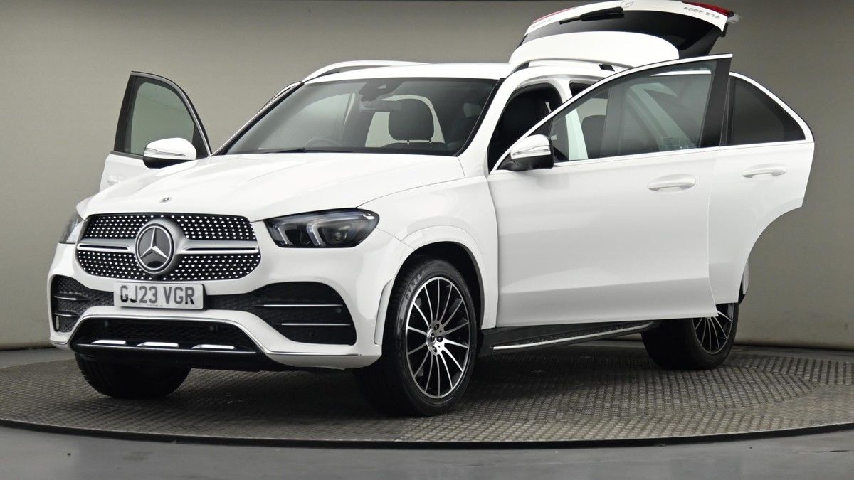 Mercedes-Benz GLE Image 28