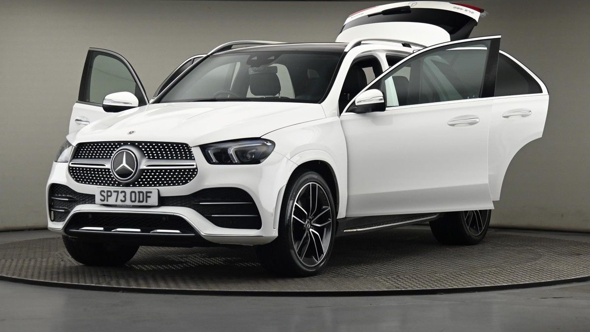 Mercedes-Benz GLE Image 28