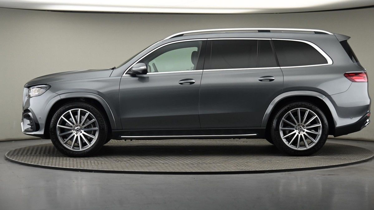 Mercedes-Benz GLS Image 23