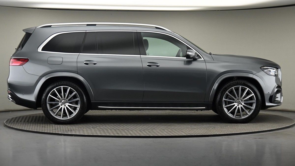 Mercedes-Benz GLS Image 27