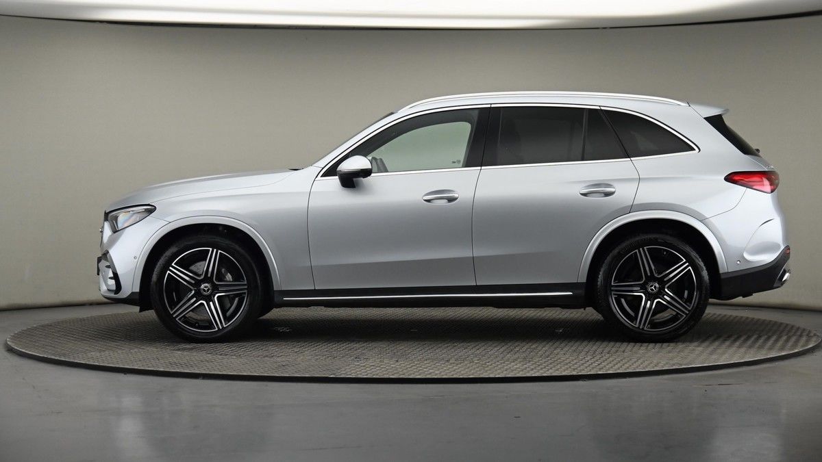 Mercedes-Benz GLC Image 23