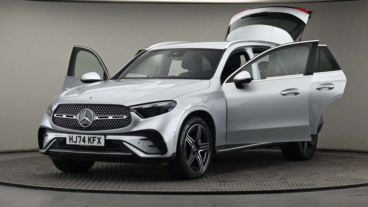 Mercedes-Benz GLC Image 28