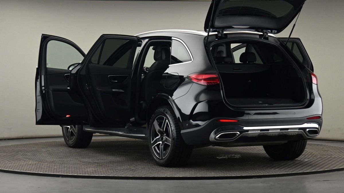 Mercedes-Benz GLC Image 29