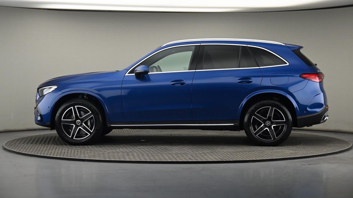 Mercedes-Benz GLC Image 23
