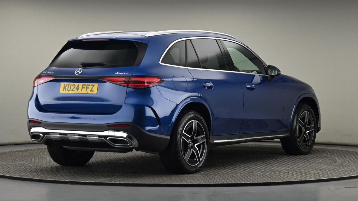 Mercedes-Benz GLC Image 26