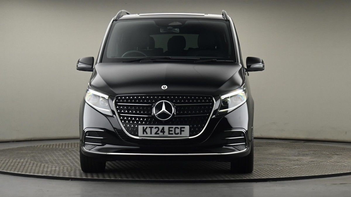 Mercedes-Benz V Class Image 21
