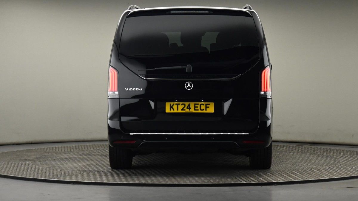 Mercedes-Benz V Class Image 25
