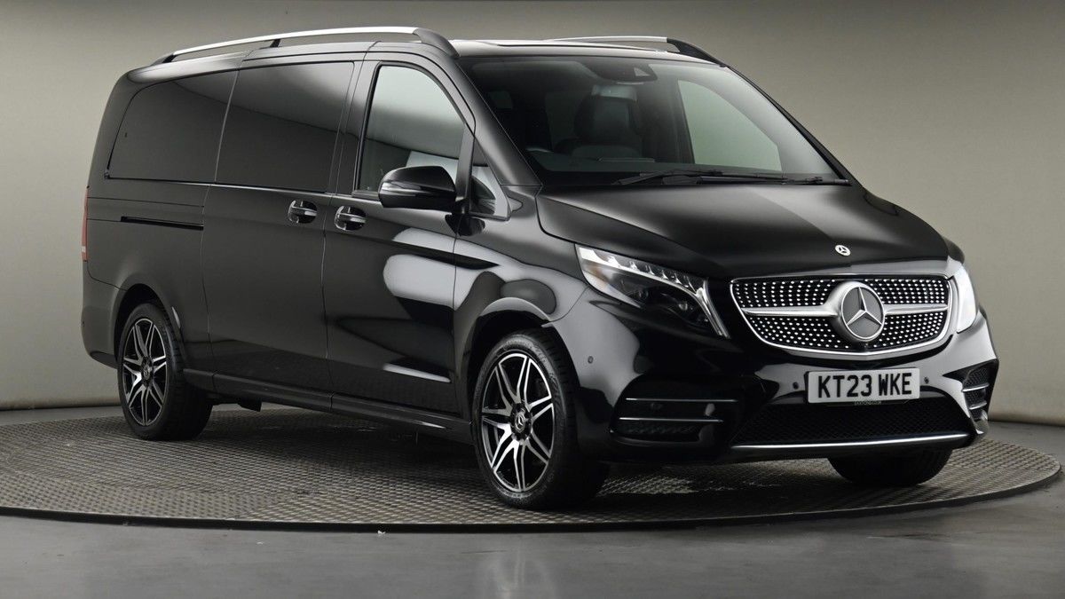 Mercedes-Benz V Class Sticky Header Image