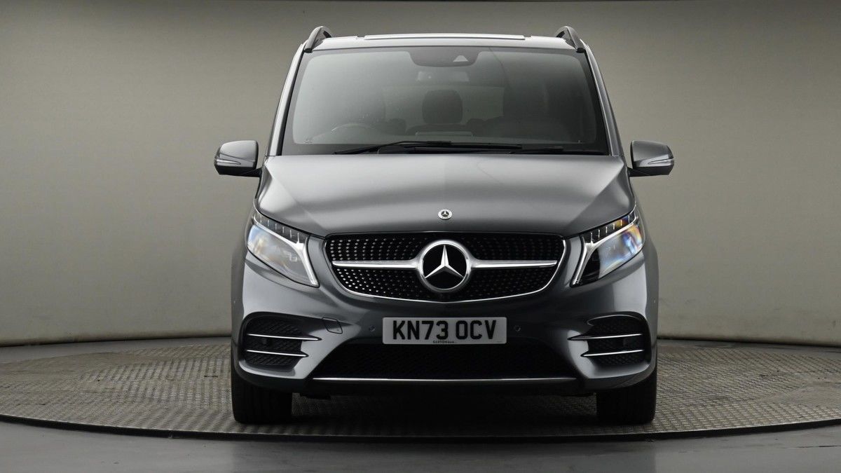 Mercedes-Benz V Class Image 20
