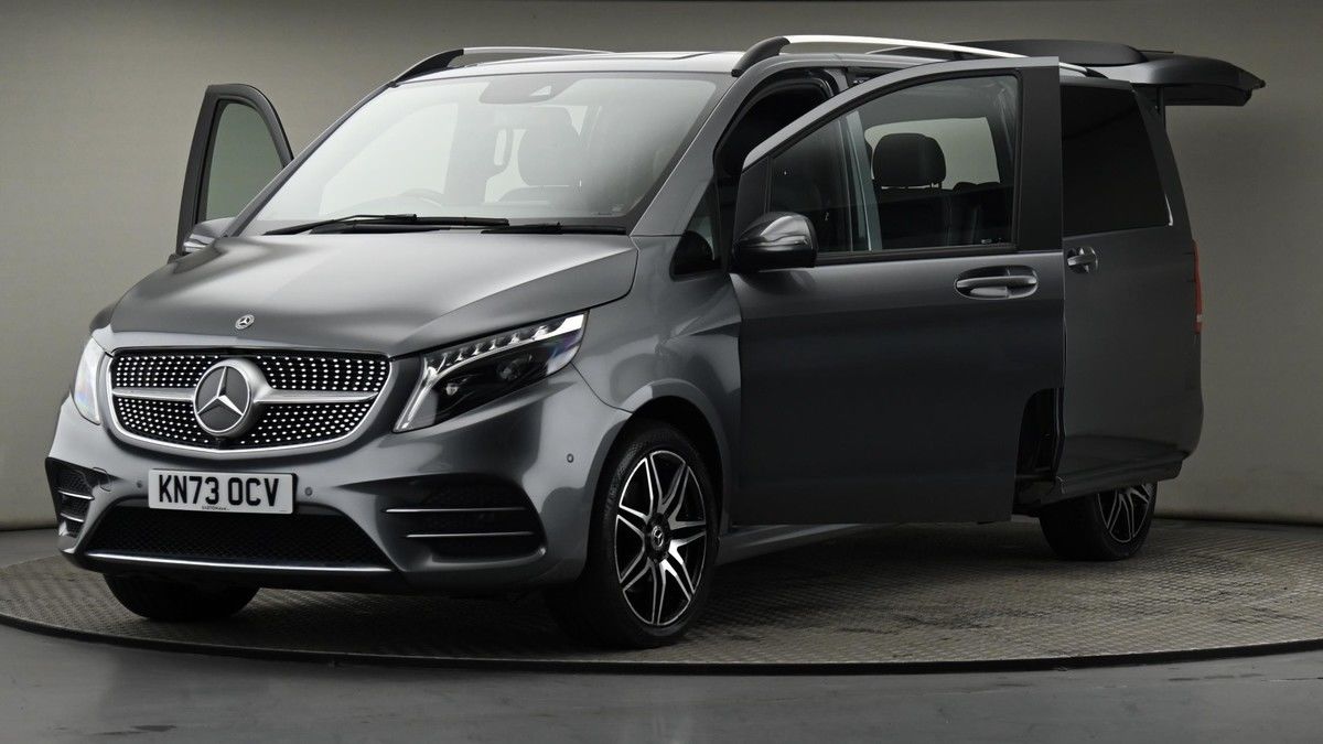 Mercedes-Benz V Class Image 27