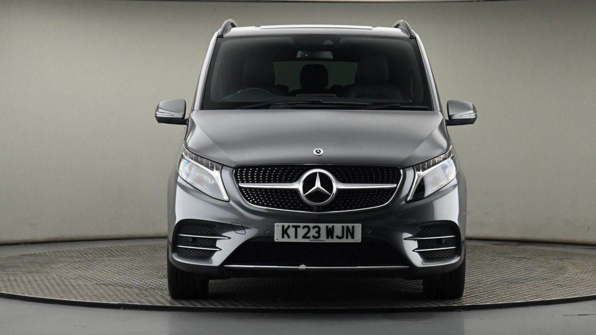 Mercedes-Benz V Class Image 20