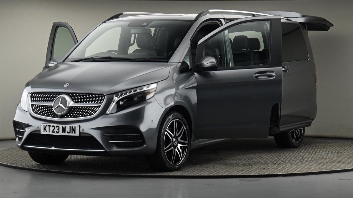 Mercedes-Benz V Class Image 27