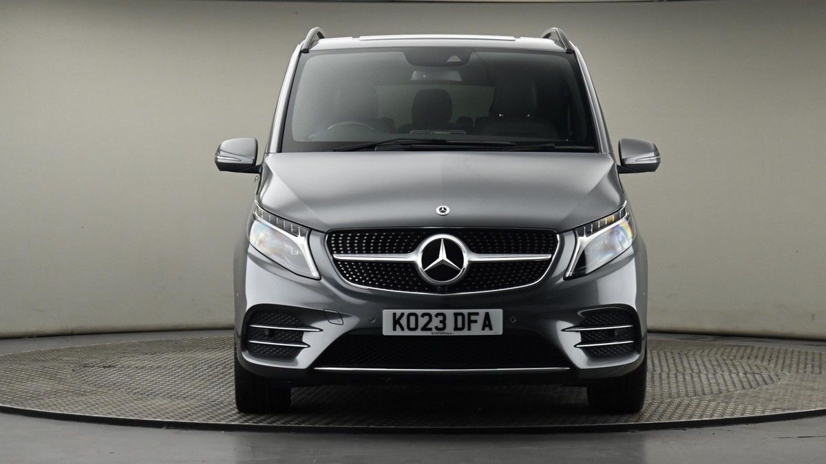 Mercedes-Benz V Class Image 20