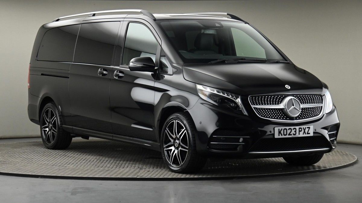 Mercedes-Benz V Class Sticky Header Image
