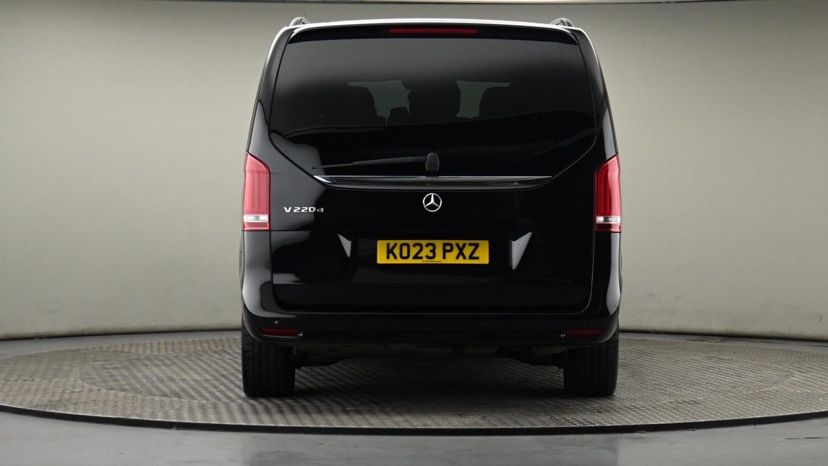 Mercedes-Benz V Class Image 24