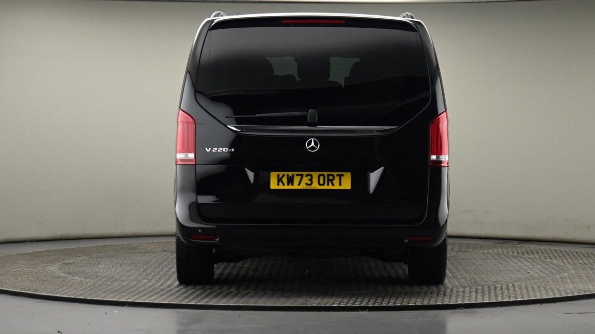 Mercedes-Benz V Class Image 24