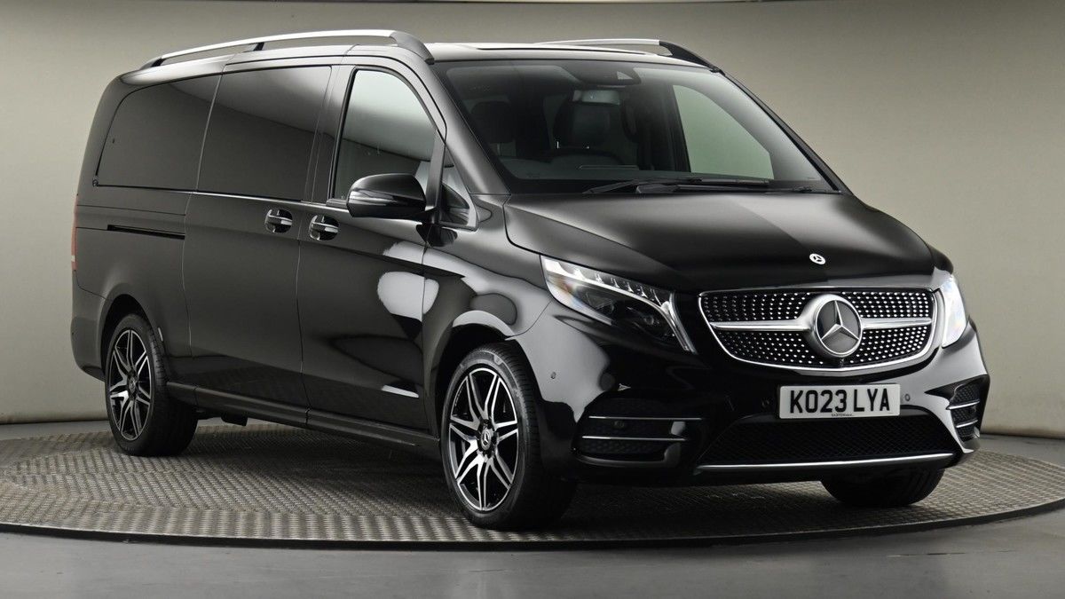 Mercedes-Benz V Class Sticky Header Image