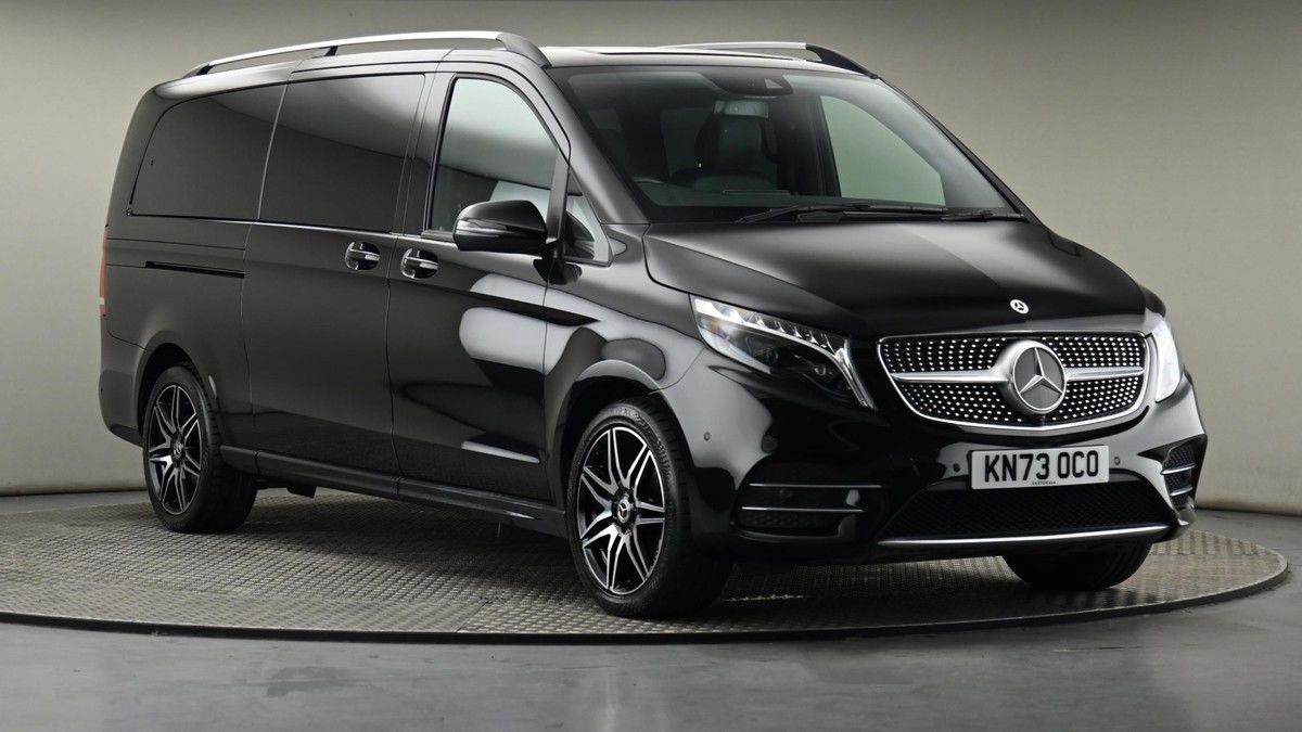 Mercedes-Benz V Class Sticky Header Image