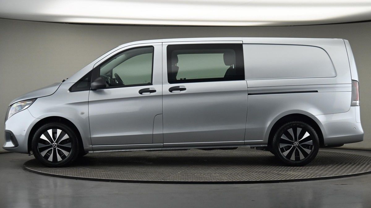 Mercedes-Benz Vito Image 23