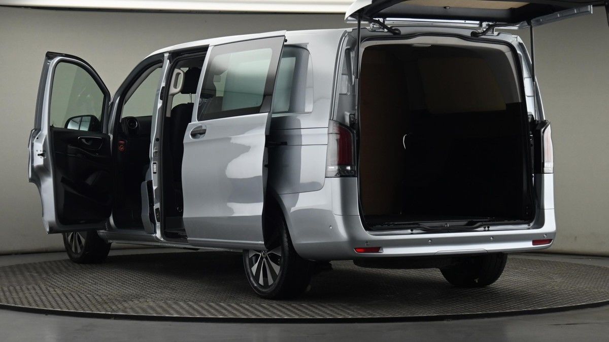 Mercedes-Benz Vito Image 29