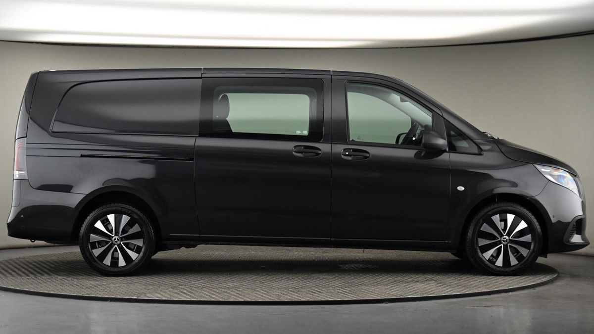 Mercedes-Benz Vito Image 26