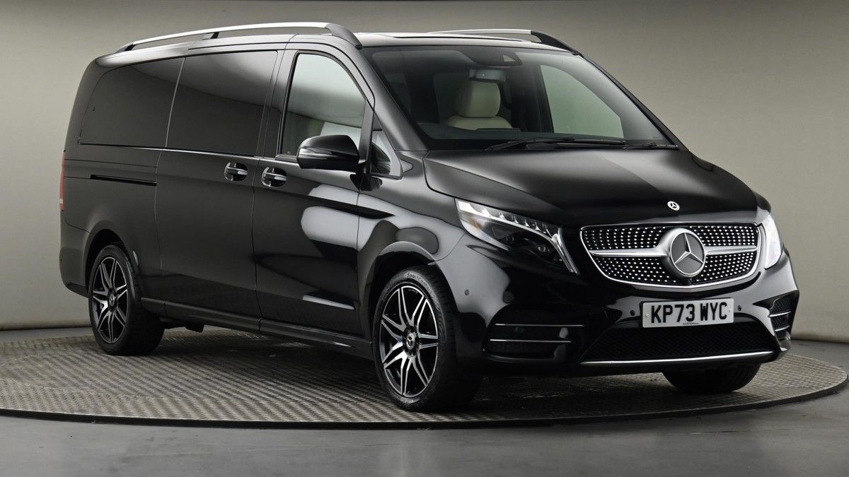 Mercedes-Benz V Class Sticky Header Image