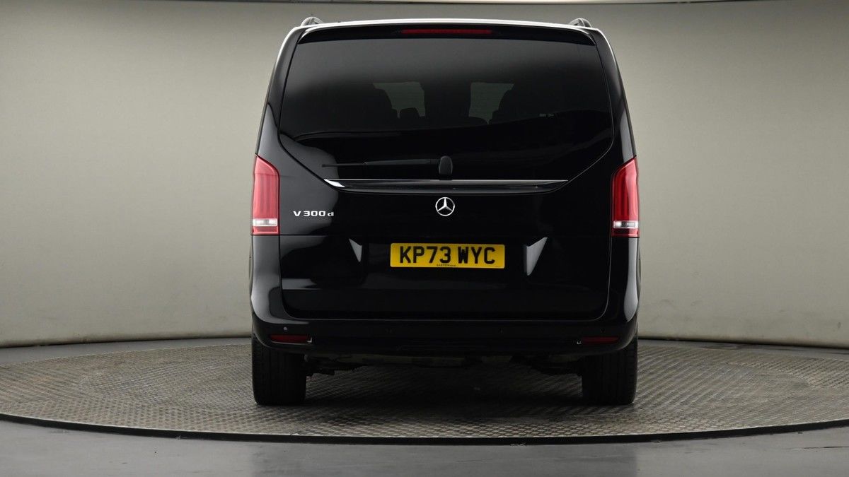 Mercedes-Benz V Class Image 24