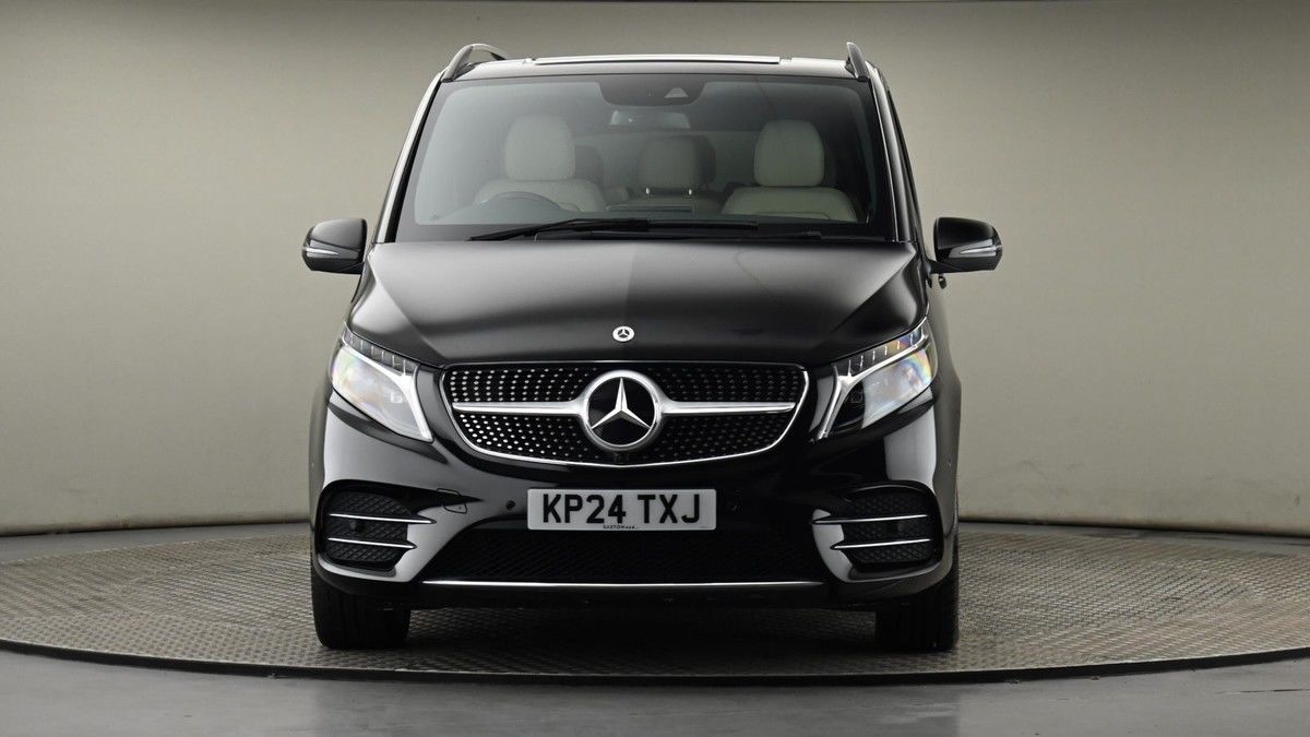 Mercedes-Benz V Class Image 21