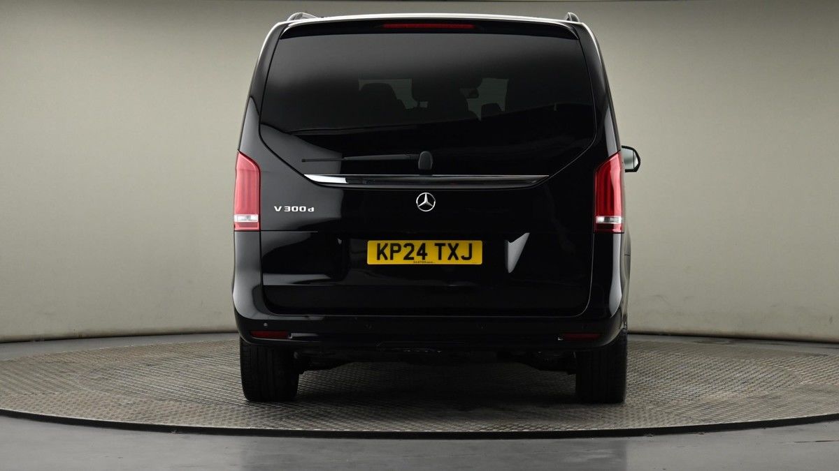 Mercedes-Benz V Class Image 25