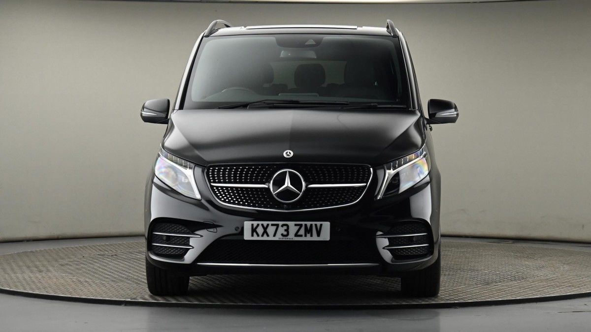 Mercedes-Benz V Class Image 21