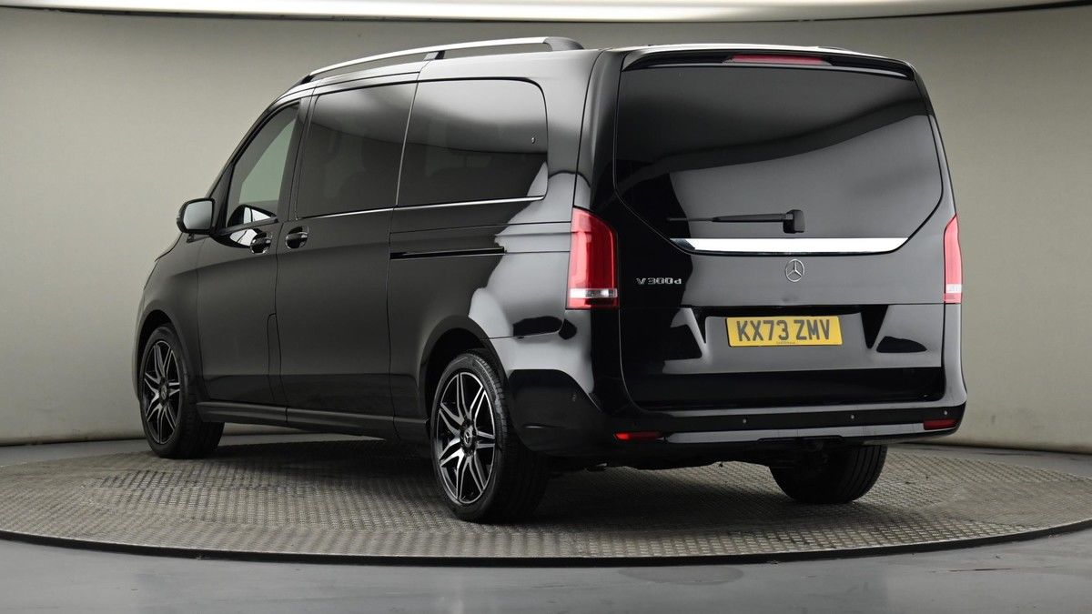 Mercedes-Benz V Class Image 24